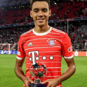 萨内为何摔瓶？磁卡有无造反？拜仁3大伤员怎样了？